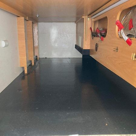 Autocaravana En La Pedriza Manzanares El Real Buitenkant foto
